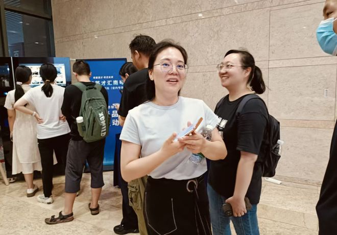 万英才汇南粤醇香咖啡赋能制造业人才盛会pg电子中国网站技诺无人咖啡机闪耀百(图2)
